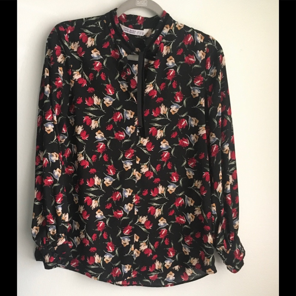 Zara tied neck floral blouse, size small